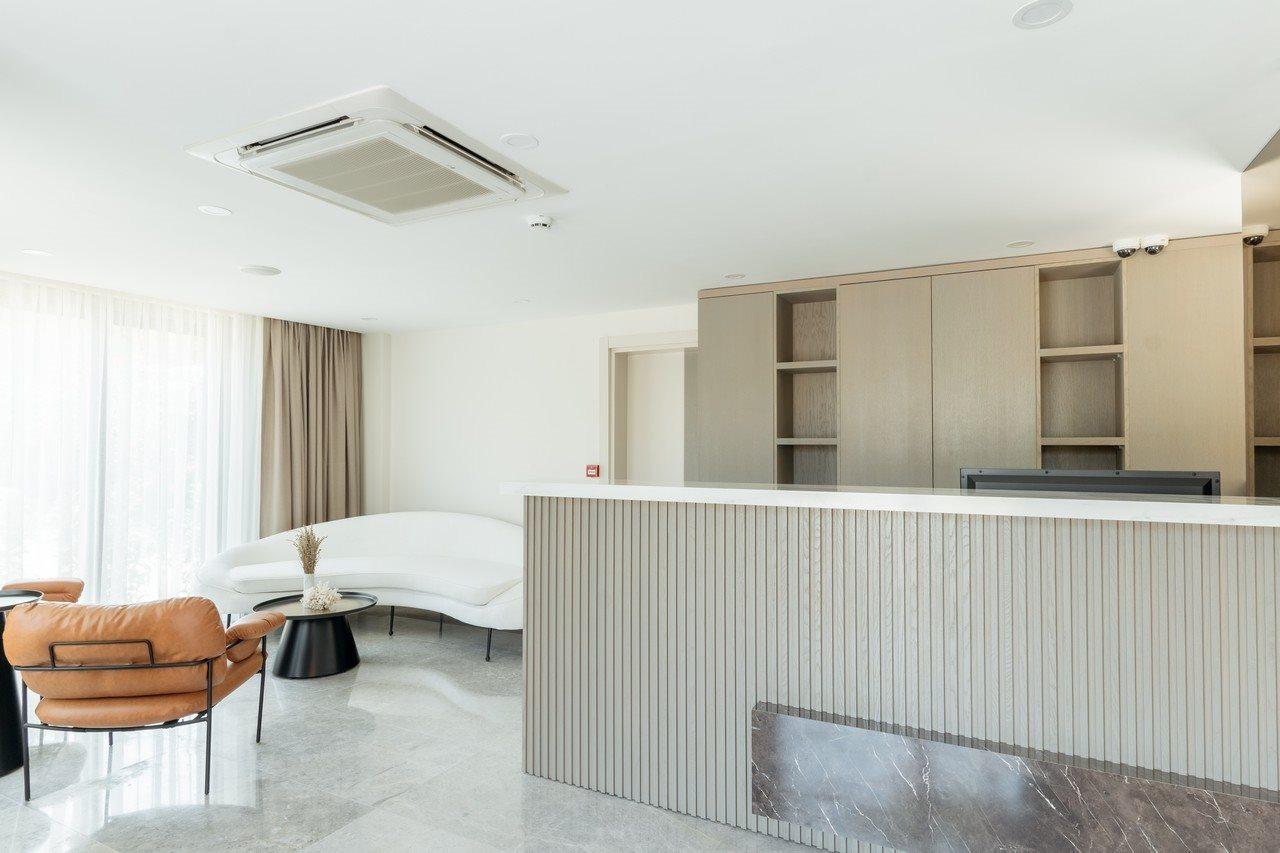 Astrid Hotel Gumusluk Bagian luar foto