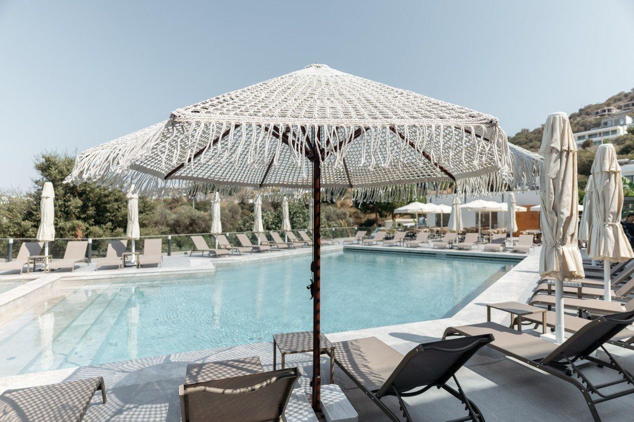 Astrid Hotel Gumusluk Bagian luar foto