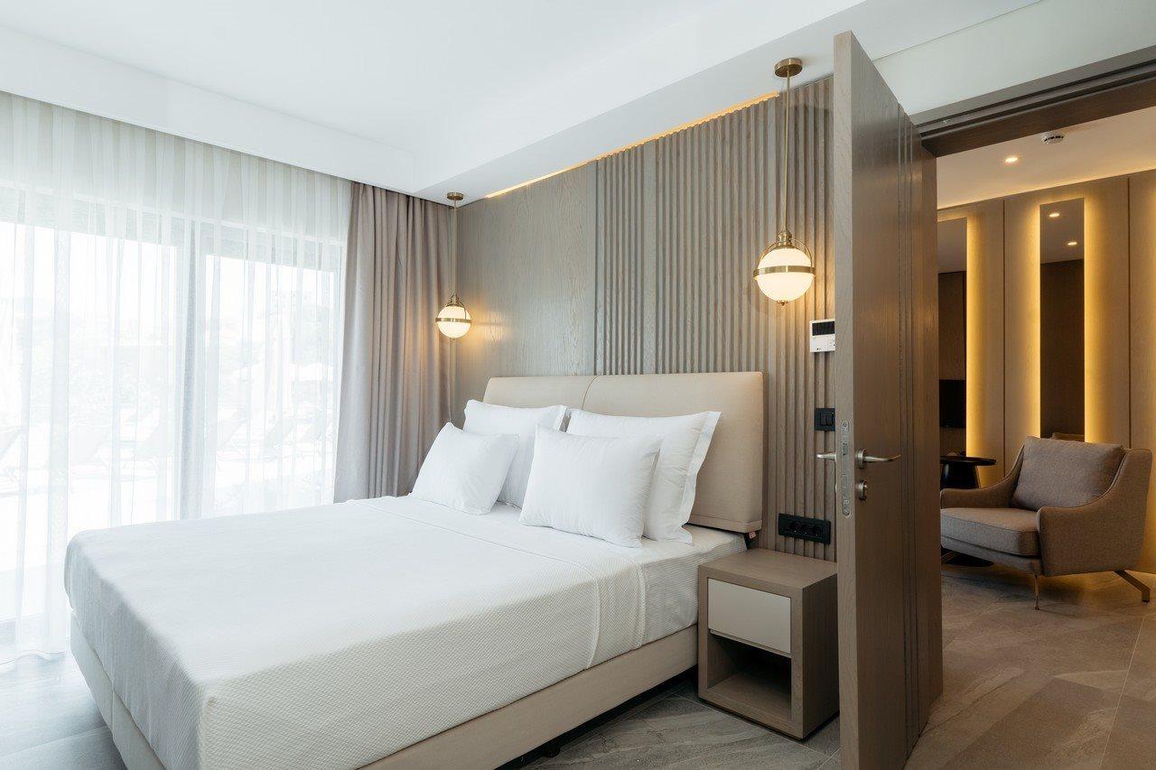 Astrid Hotel Gumusluk Bagian luar foto