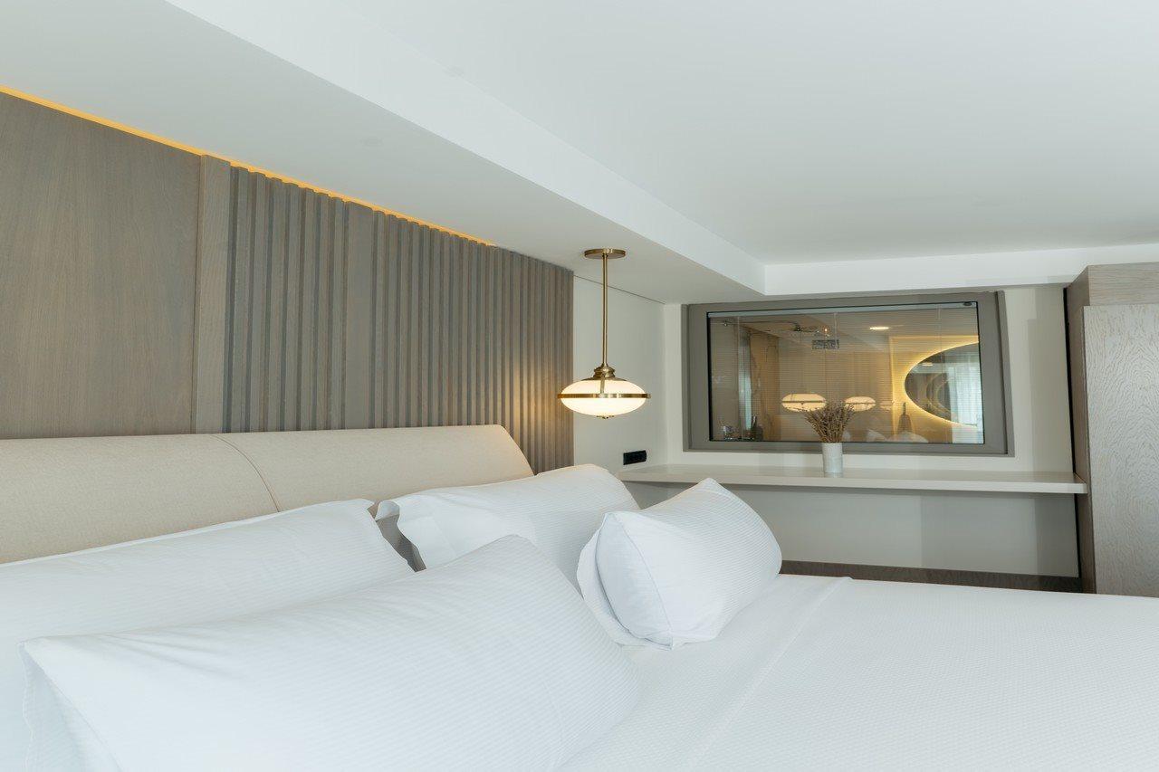 Astrid Hotel Gumusluk Bagian luar foto